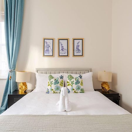 Stylish Flat In Central Location With Free Parking Swindon Kültér fotó